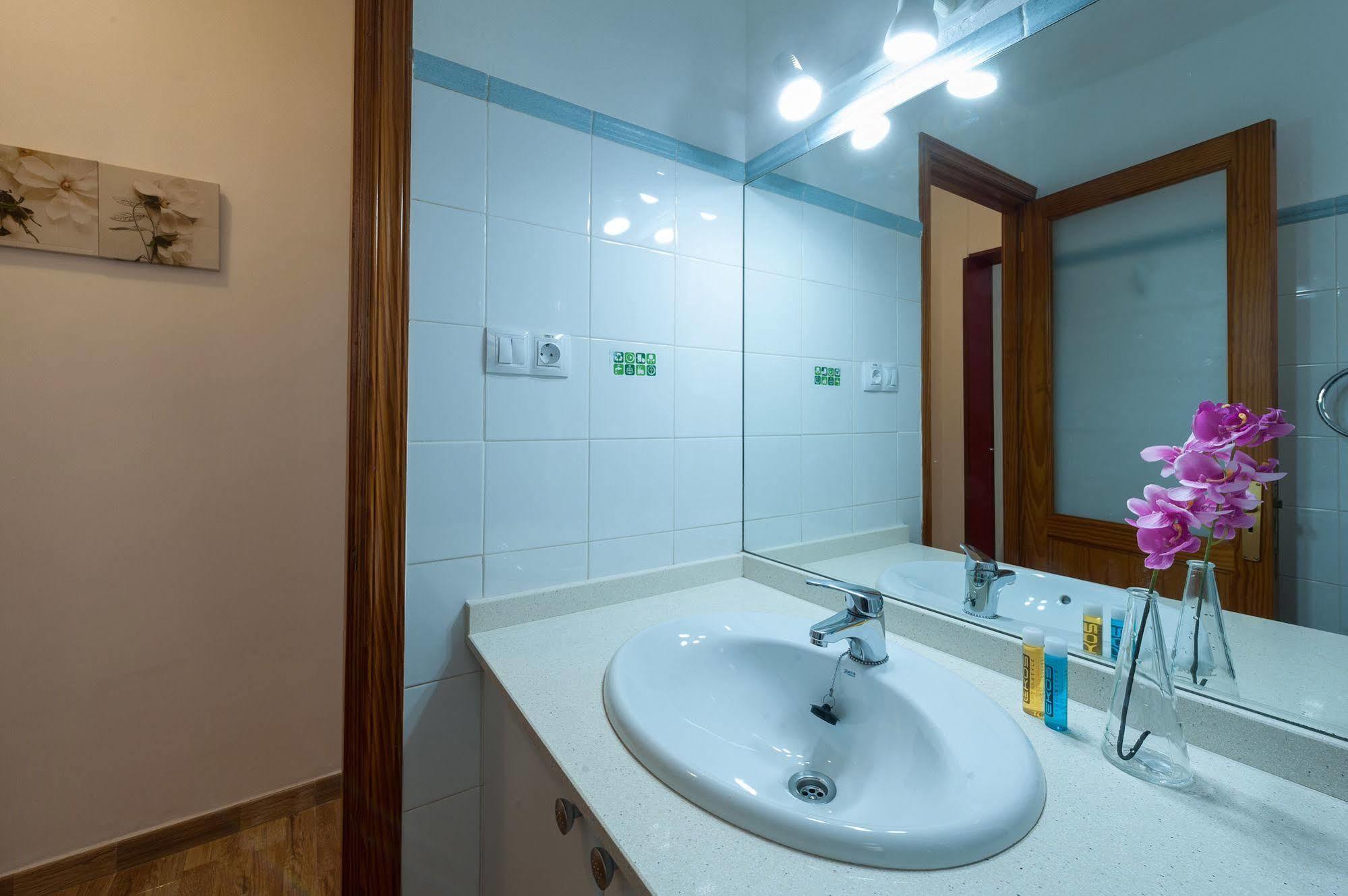 Apartamentos Vacacionales Las Palmas Urban Center Exteriör bild